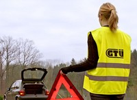 Warnwesten stets griffbereit im Auto