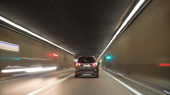20171010_700_tunnel