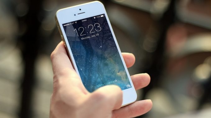 Smartphone Fit im Umgang mit dem Smartphone