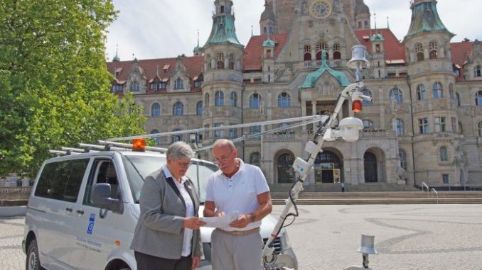 Messfahrzeug des DWD untersucht Stadtklima in Hannover