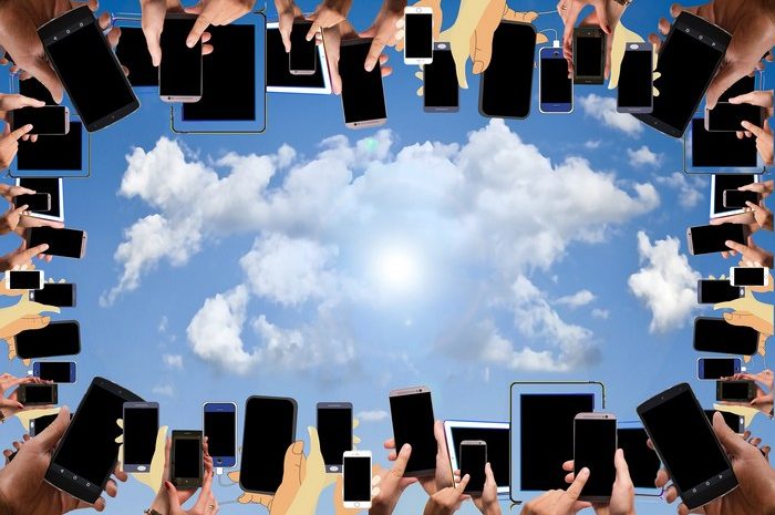 Nachhaltigkeit bei Smartphones & Co Nachhaltigkeit bei Smartphones & Co