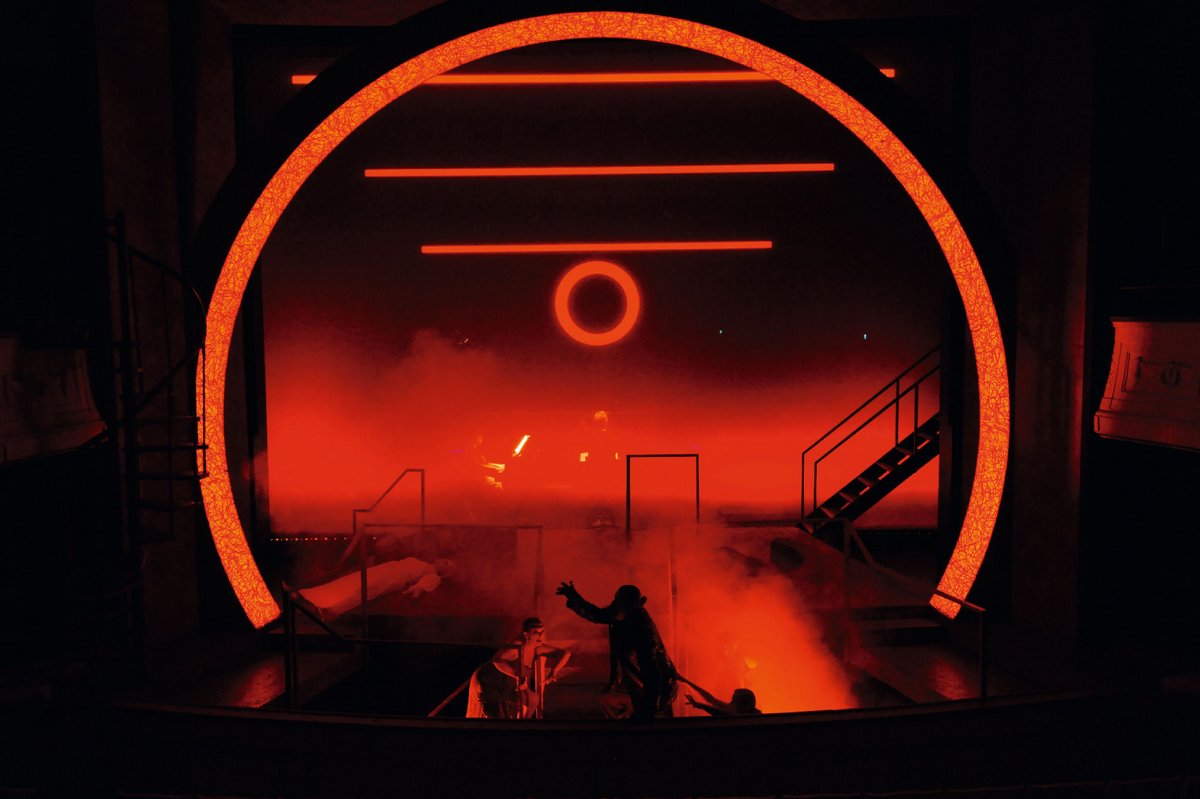 Probenszene_aus_Götterdämmerung_4
