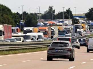 Autobahn Verkehr