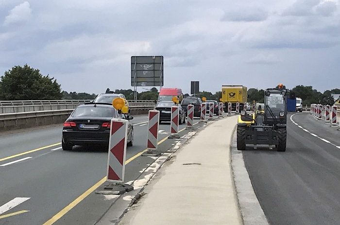 Grunderneuerung der Gustav-Heinemann-Brücke