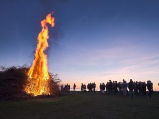 Osterfeuer in Minden