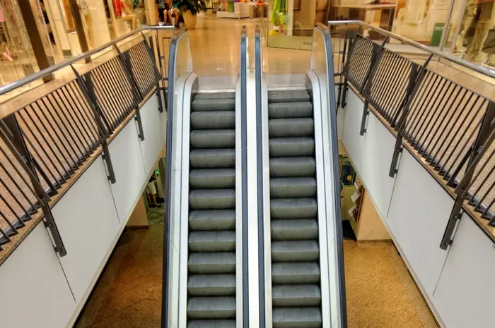 Kaufhaus Rolltreppe