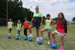 Mädchenfußball – erfolgreicher Start an der Grundschule Brüder-Grimm