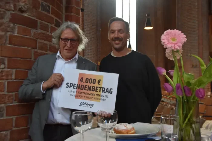 Spendenübergabe von der Bäckerei Göing